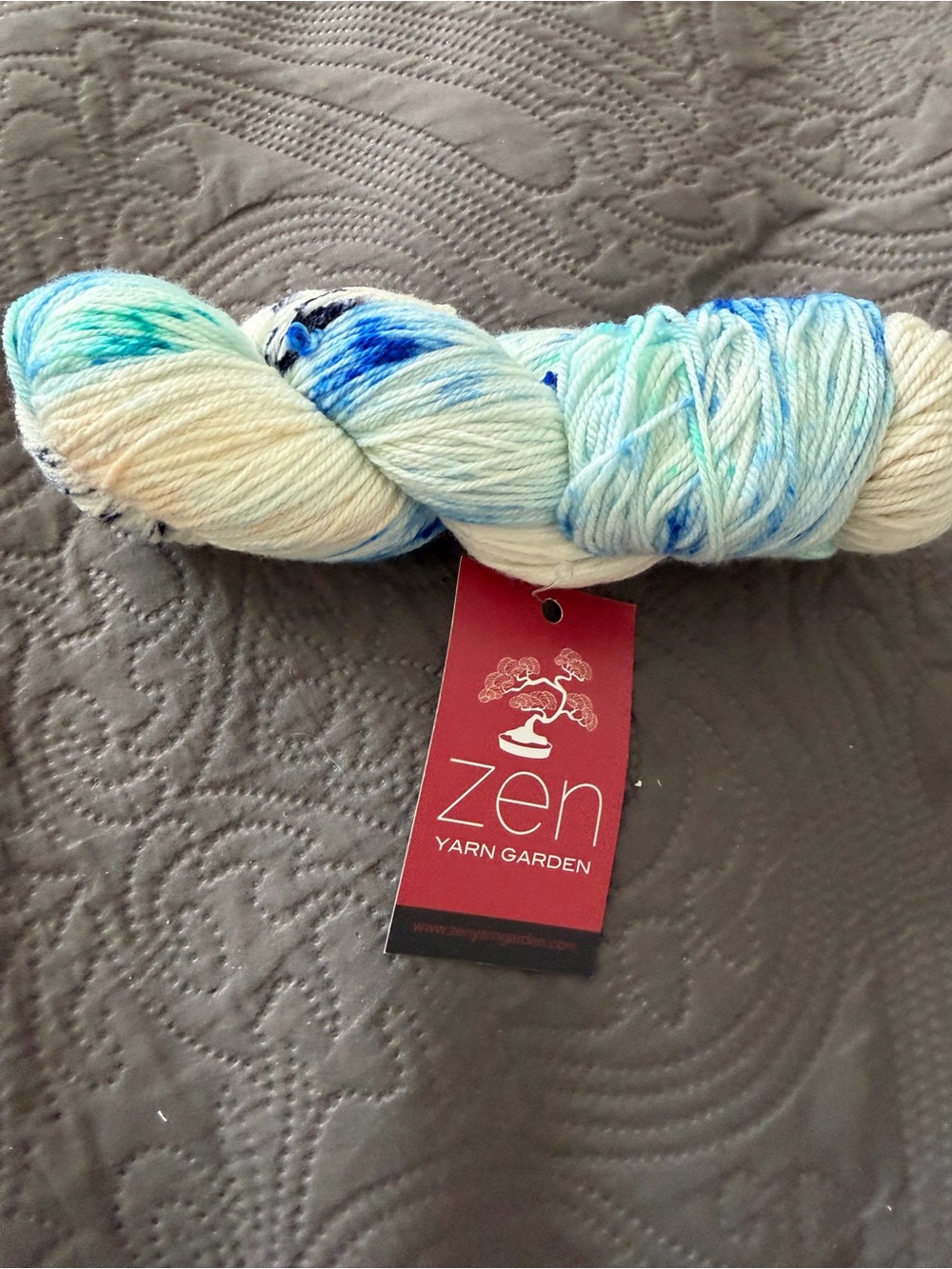 Zen yarn garden Hand-Dyed Blue & Cream Yarn Skein